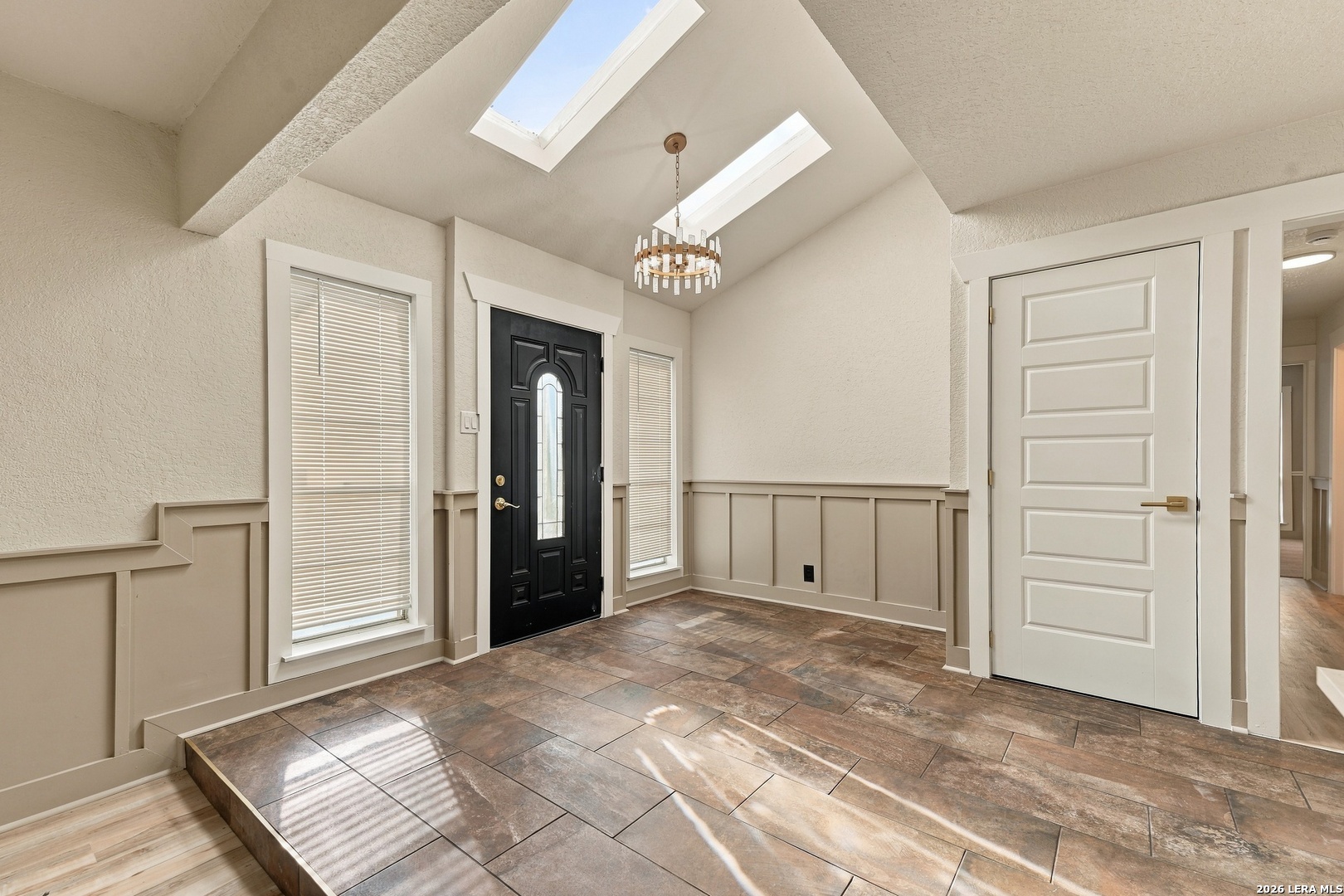 Entry/Foyer