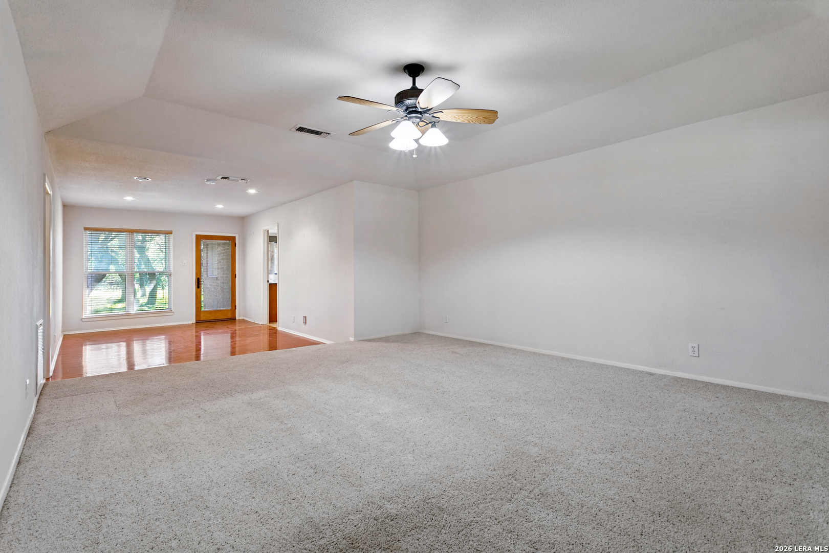 218 VILLAGE CIR, Hill Country Village, TX 78232