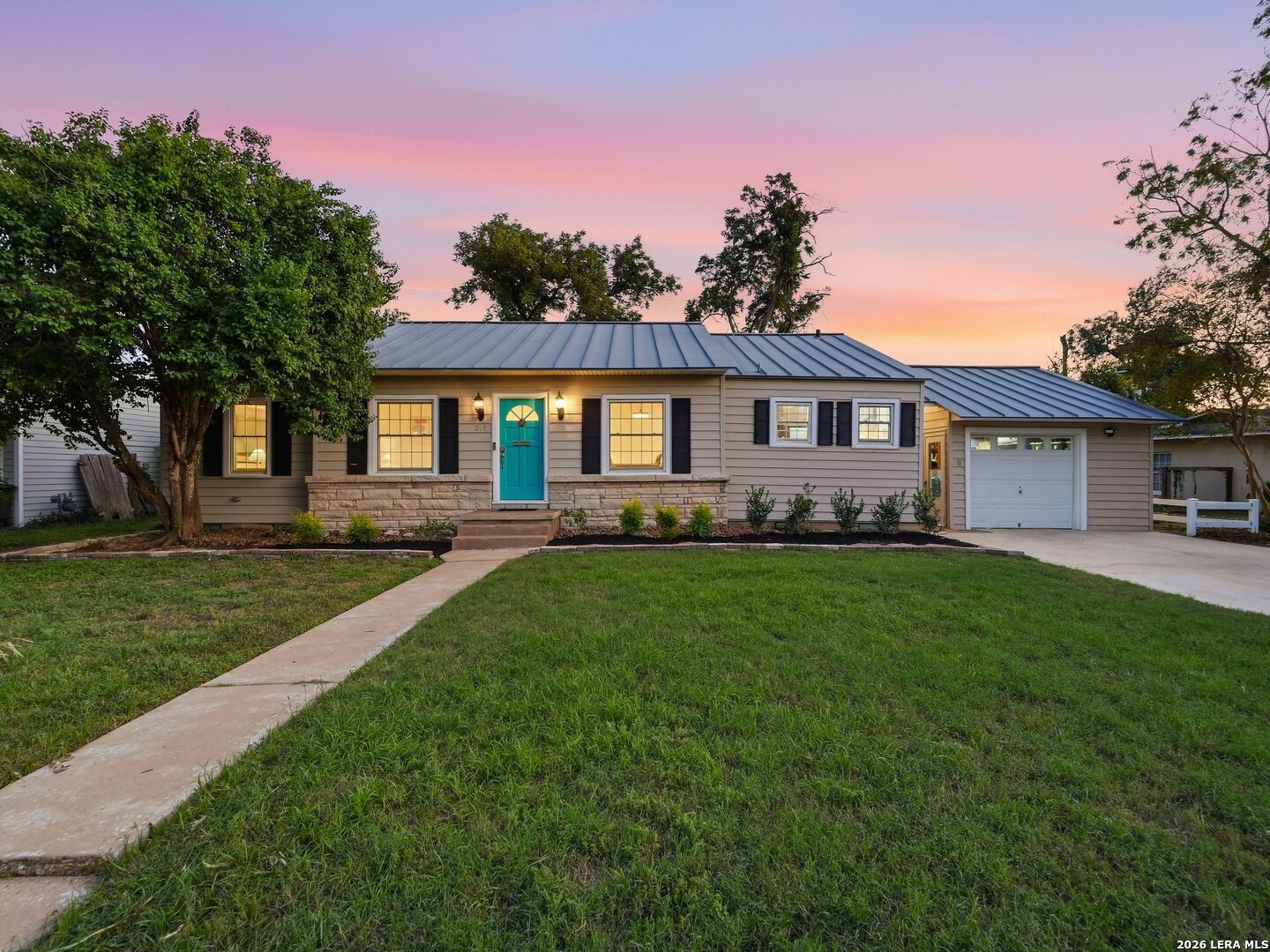 Property photo for 218 Larkwood Drive, San Antonio, TX