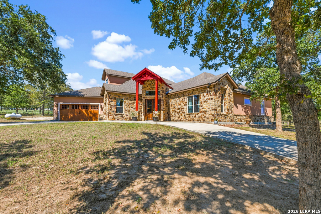Photo 3 of Single family home for sale at 507 Enchanted Oak Dr, La Vernia, TX 78121 | MLS# 2022752 | Listing updated on 2026-10-09