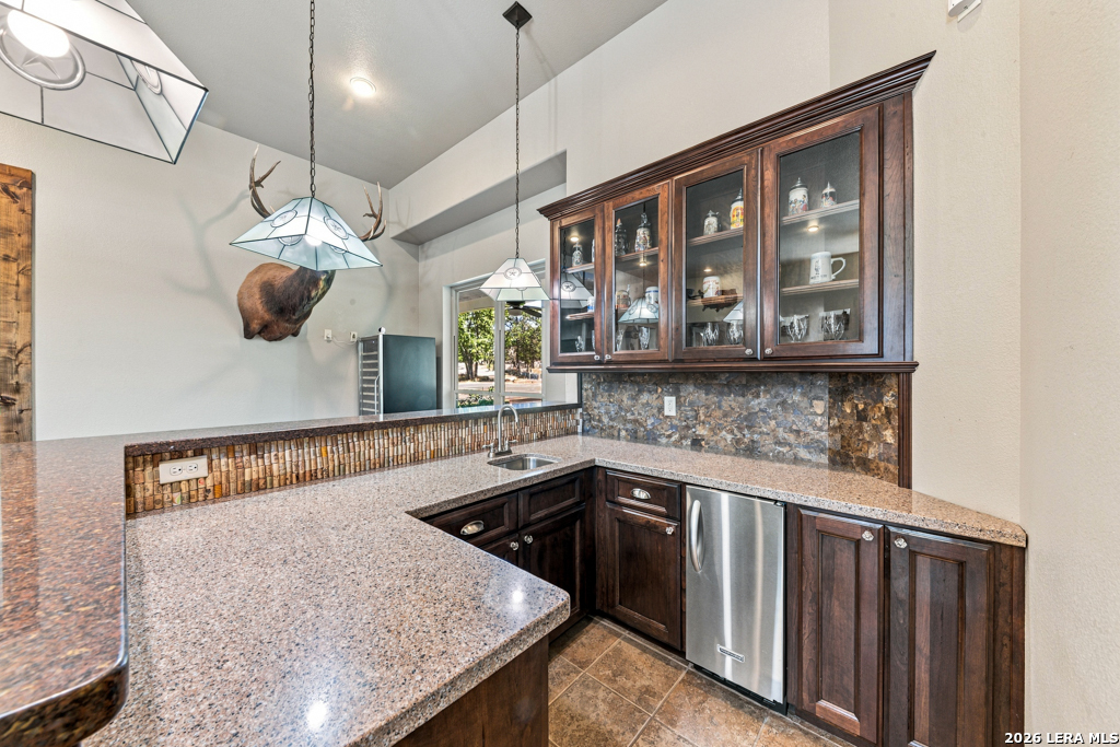 507 ENCHANTED OAK DR, La Vernia, TX 78121