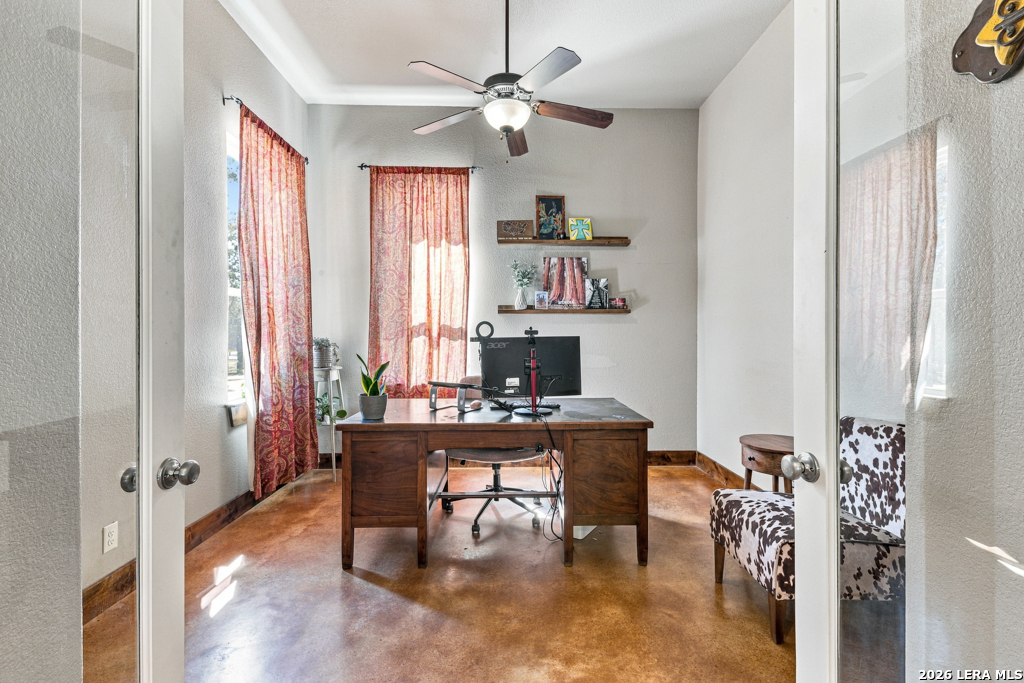 507 ENCHANTED OAK DR, La Vernia, TX 78121