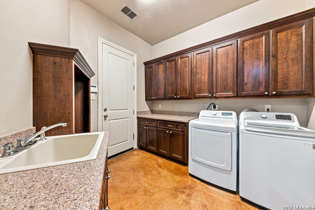 507 ENCHANTED OAK DR, La Vernia, TX 78121