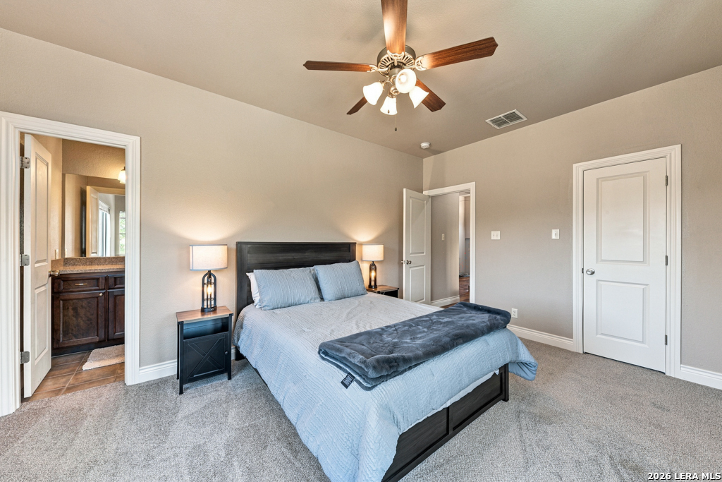 507 ENCHANTED OAK DR, La Vernia, TX 78121