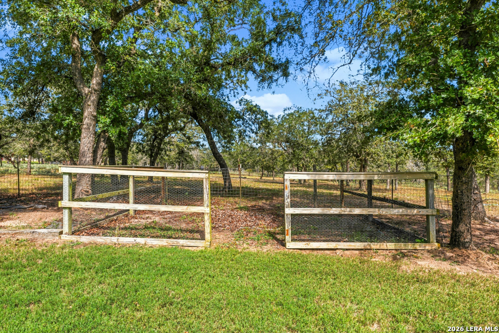 507 ENCHANTED OAK DR, La Vernia, TX 78121