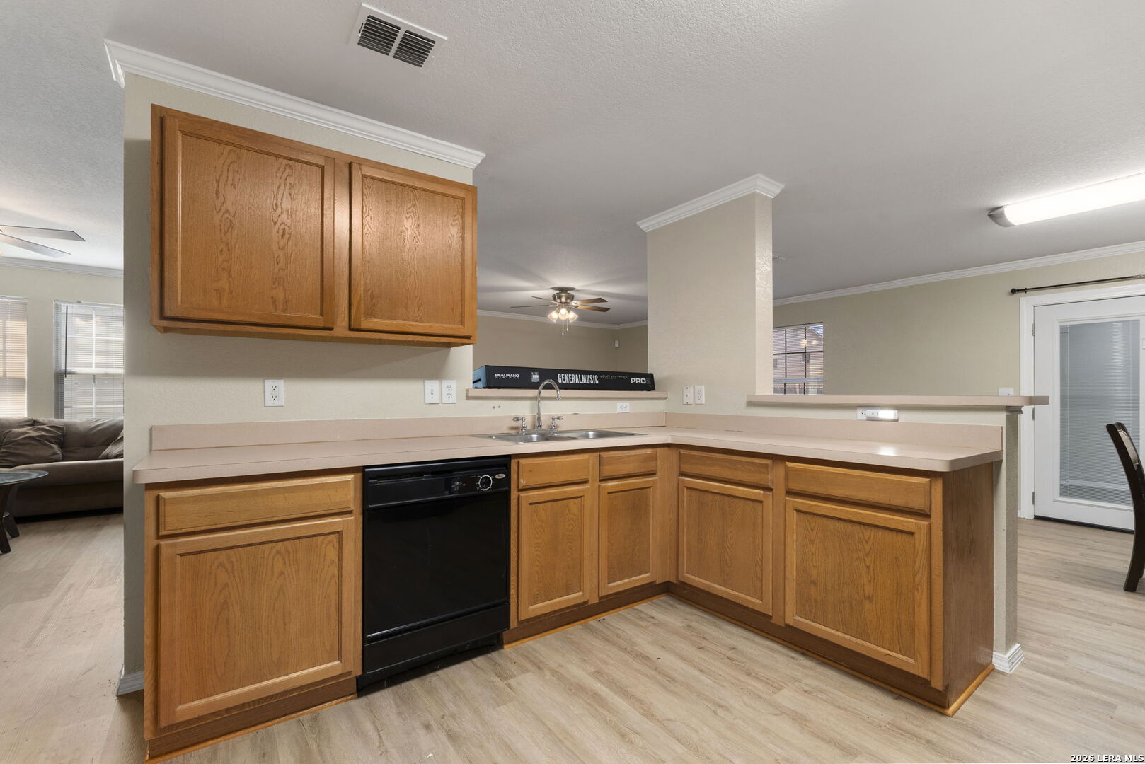 6011 Plumbago, San Antonio, TX 78218
