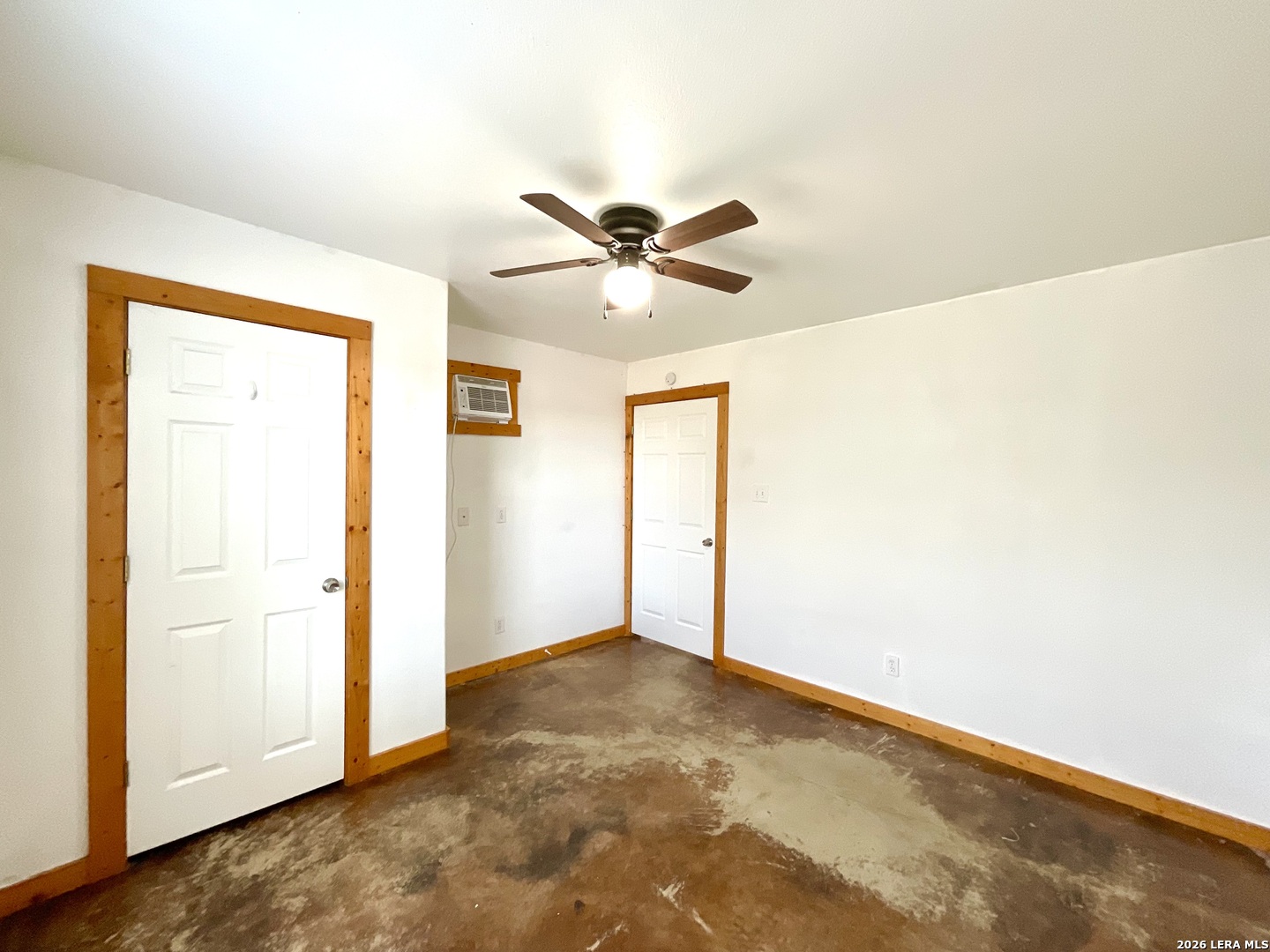 573 State Highway 97 E, #104, Floresville, TX 78114