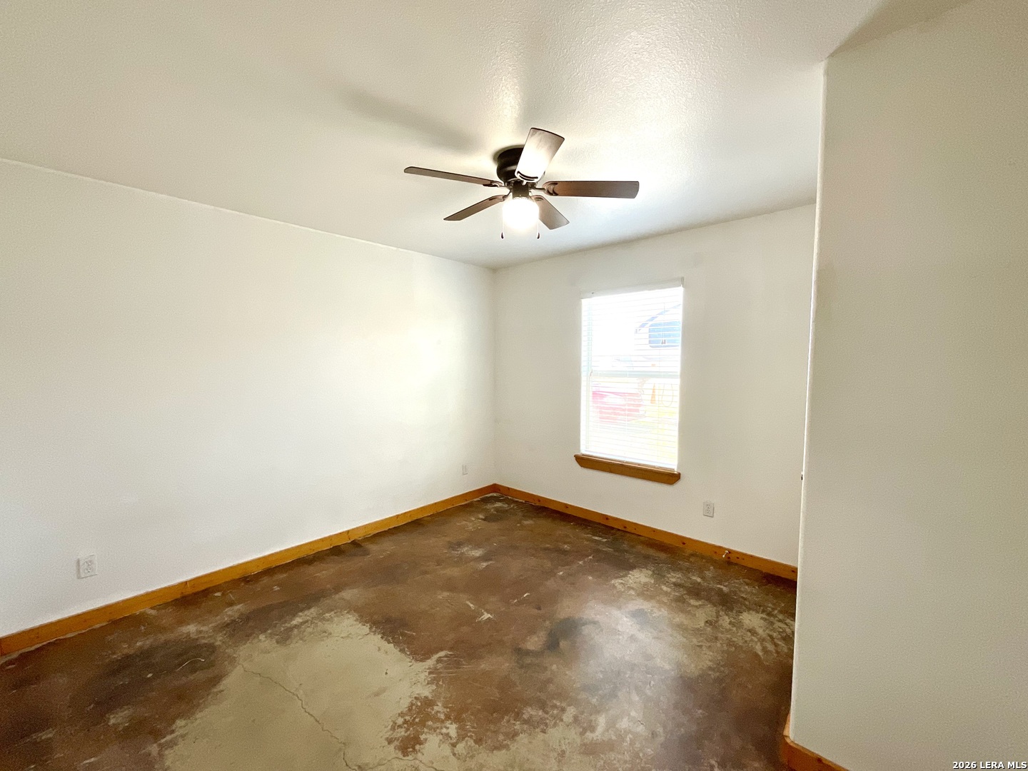 573 State Highway 97 E, #104, Floresville, TX 78114