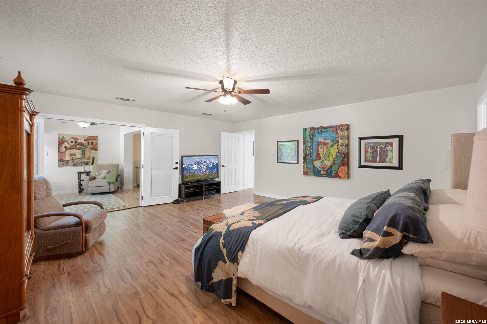 2044 MEDINA HWY, Kerrville, TX 78028