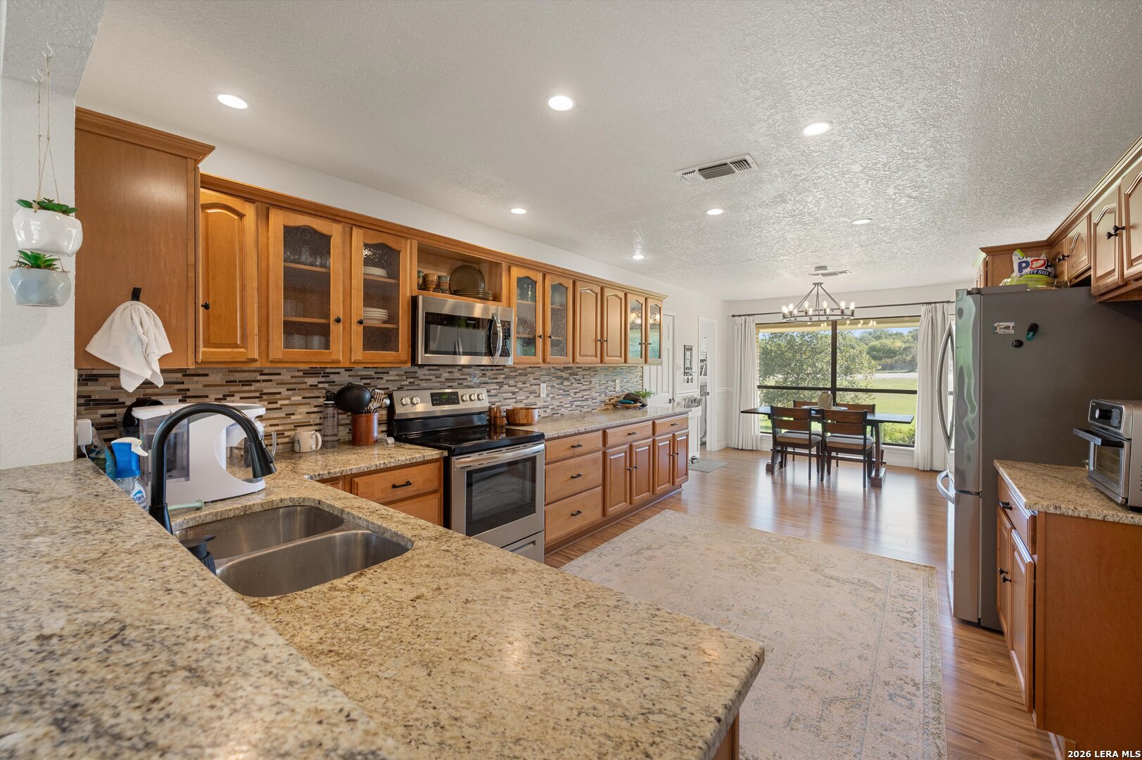 2044 MEDINA HWY, Kerrville, TX 78028
