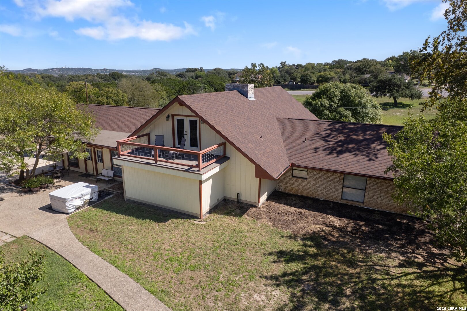 2044 MEDINA HWY, Kerrville, TX 78028