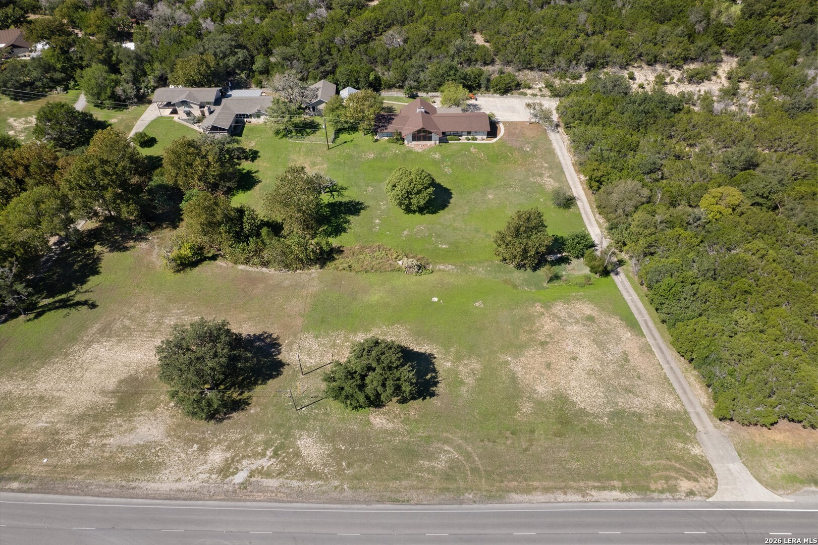 2044 MEDINA HWY, Kerrville, TX 78028