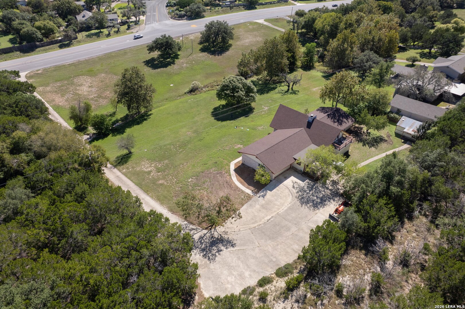 2044 MEDINA HWY, Kerrville, TX 78028