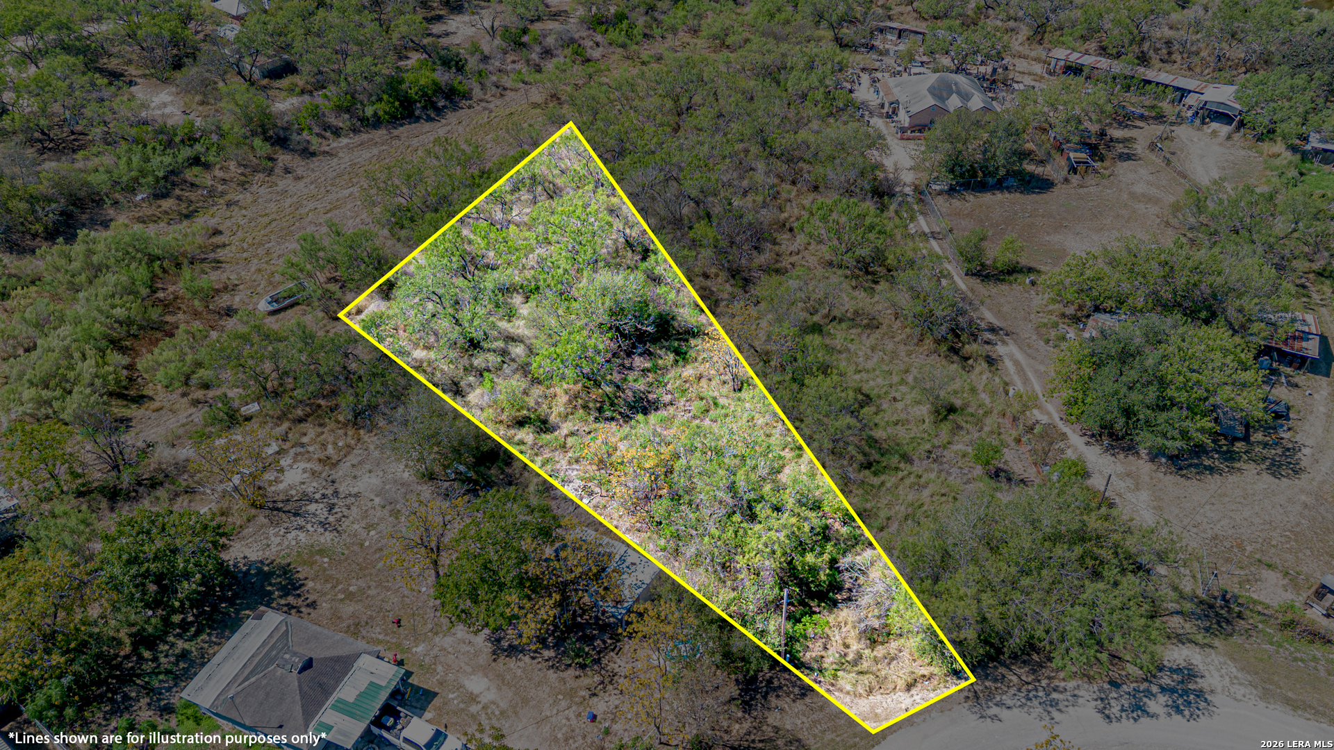 589 County Road 6842, Lytle, TX 78052
