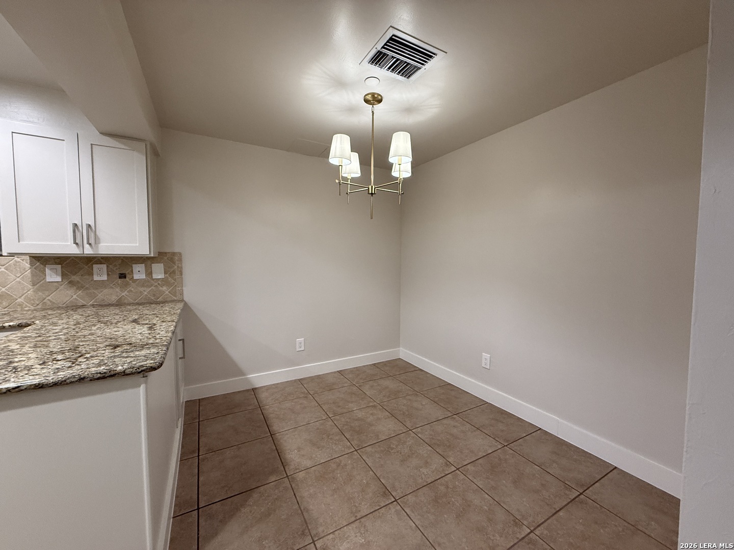 Eat-In Kitchen