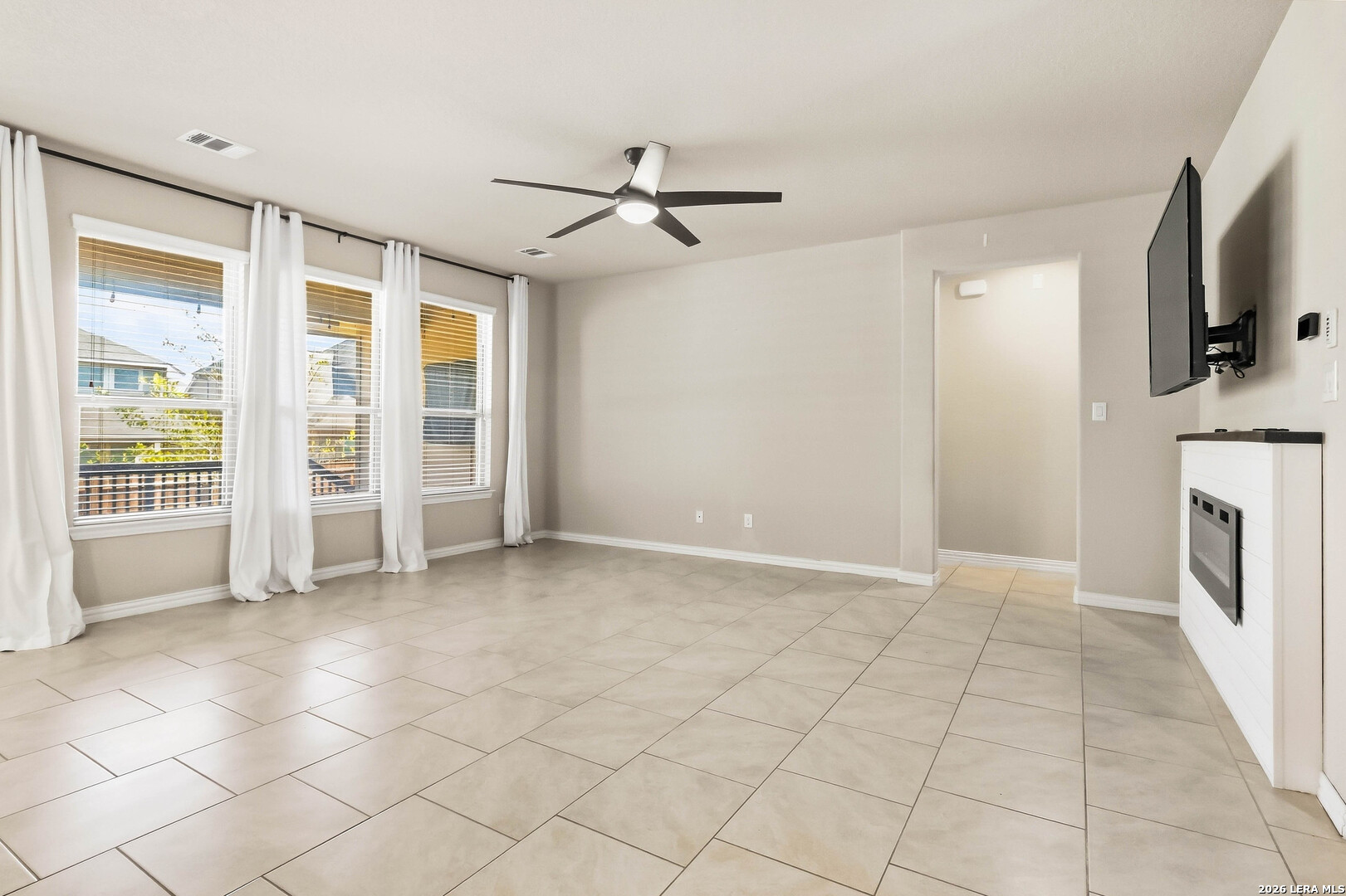 1st Living Area