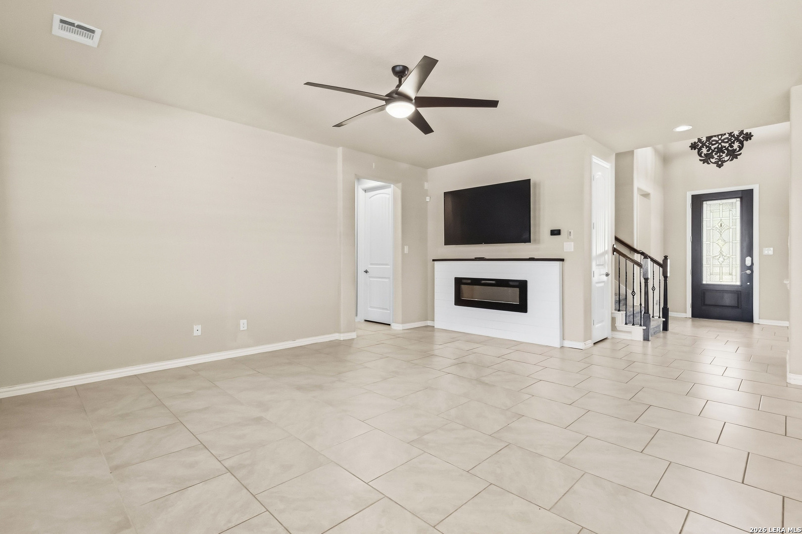 1st Living Area