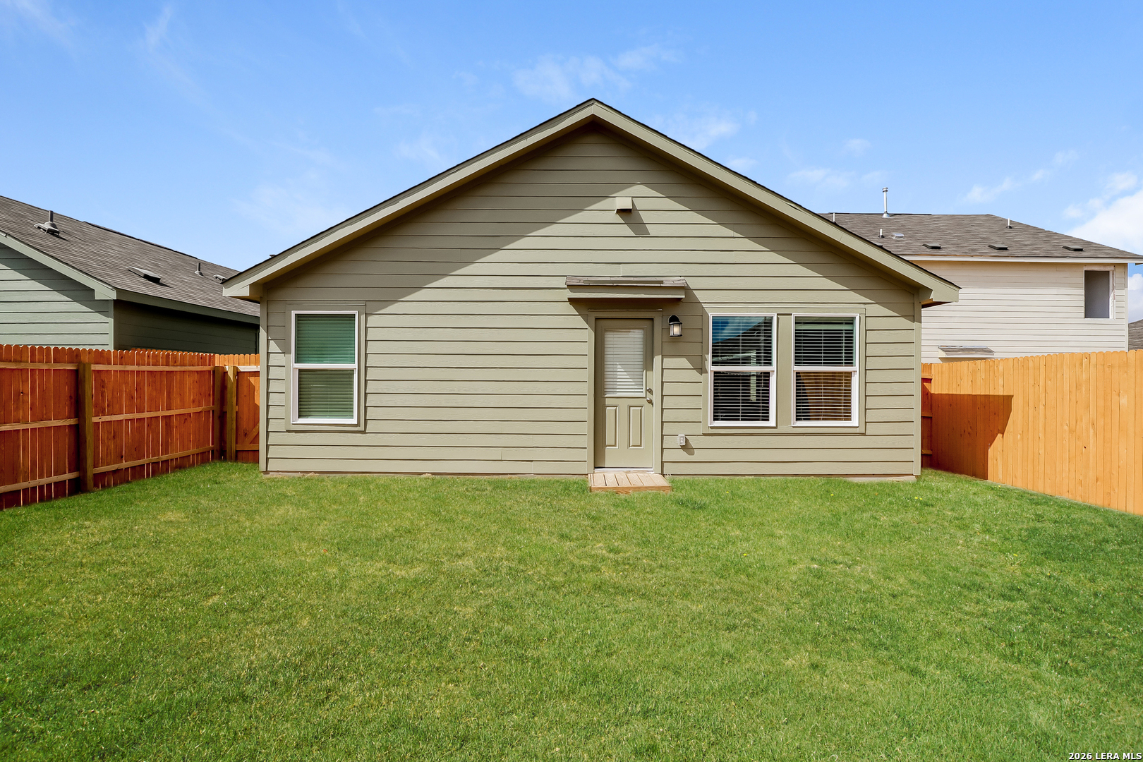 10619 McClintock, Converse, TX 78109
