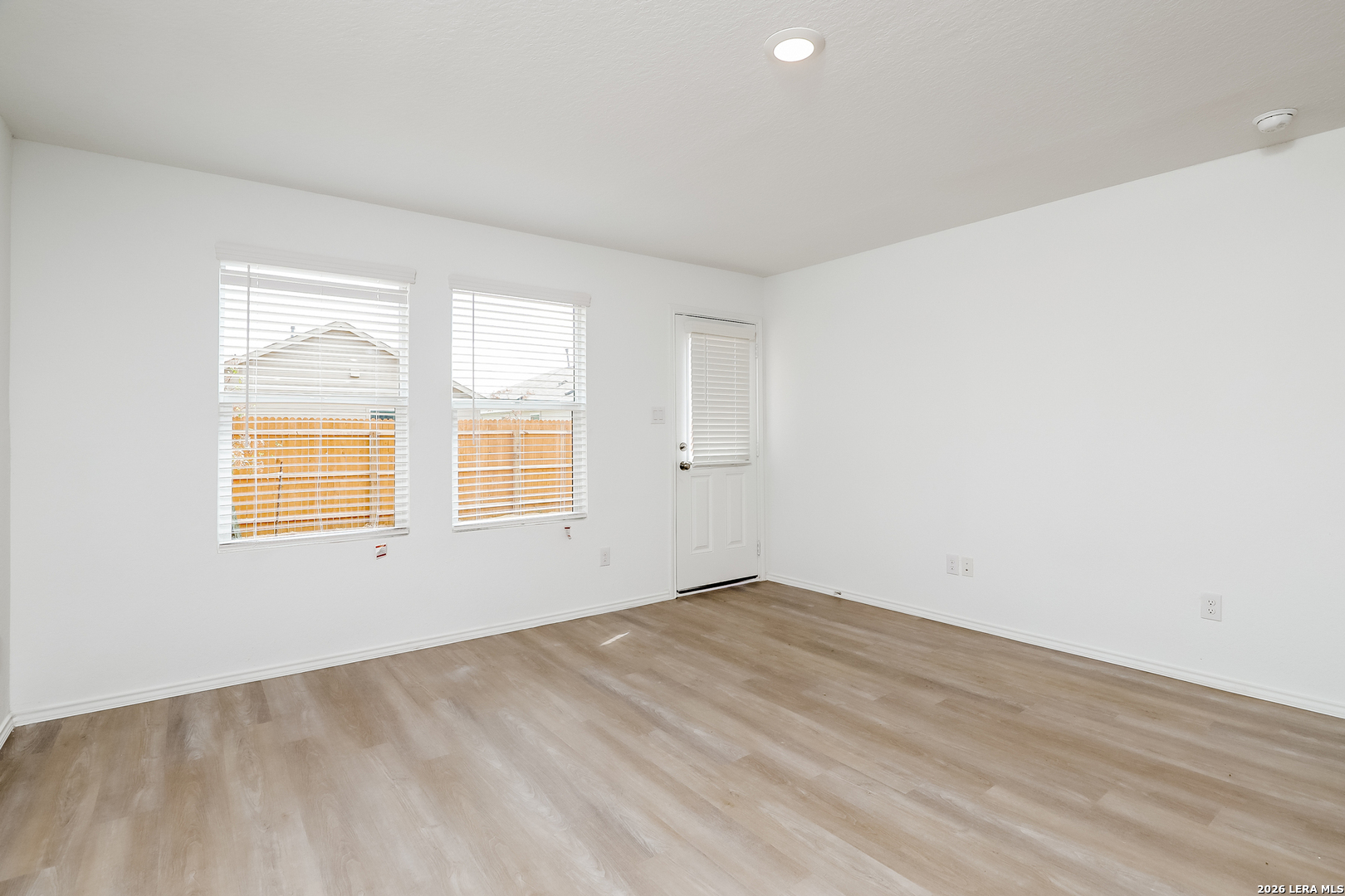 10619 McClintock, Converse, TX 78109