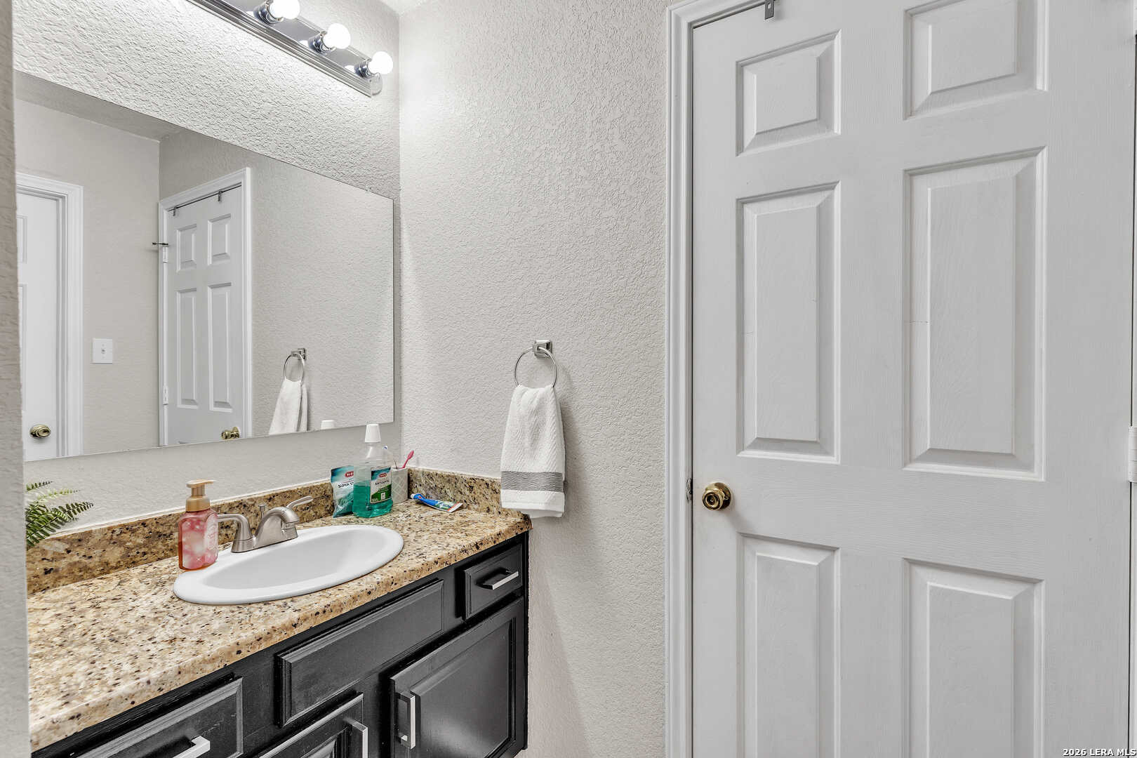 3202 Eisenhauer RD Unit 401, #401, San Antonio, TX 78209