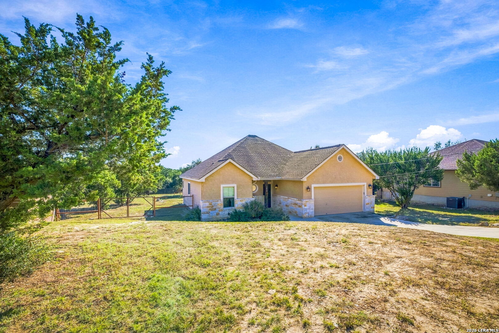 Photo 2 of Single family home for sale at 1655 Rocky Ridge Loop, Canyon Lake, TX 78133 | MLS# 2023073 | Listing updated on 2026-10-12