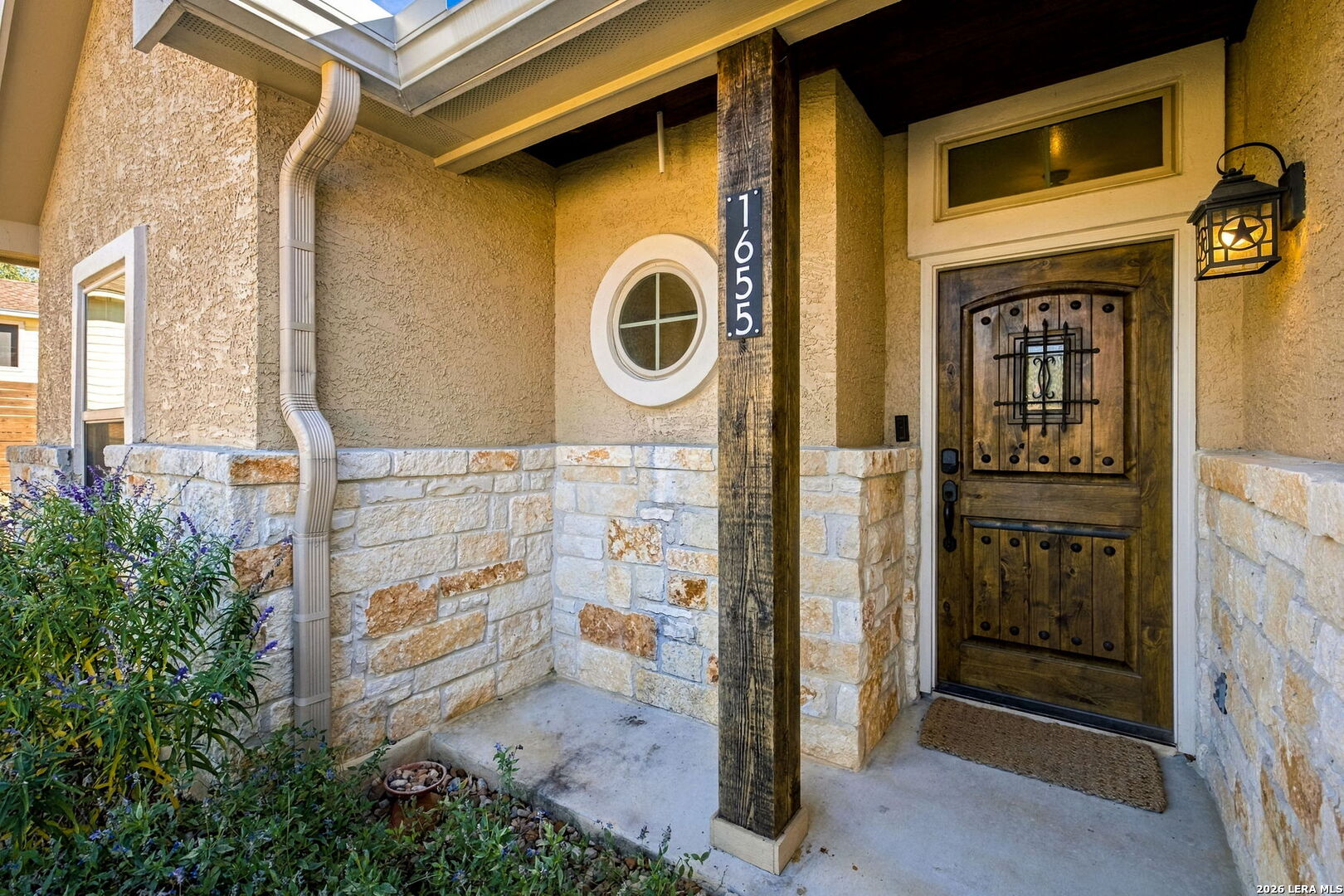 1655 Rocky Ridge Loop, Canyon Lake, TX 78133