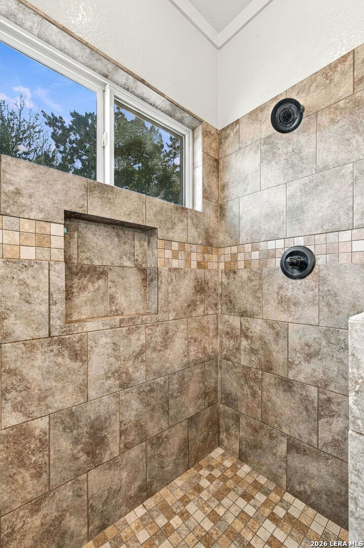 1655 Rocky Ridge Loop, Canyon Lake, TX 78133