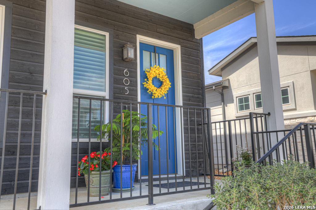 Photo 3 of Single family home for sale at 605 Creekside Cmn, New Braunfels, TX 78130 | MLS# 2022821 | Listing updated on 2026-10-10