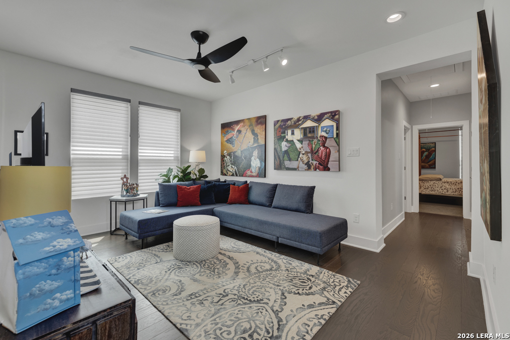 605 CREEKSIDE CMN, New Braunfels, TX 78130