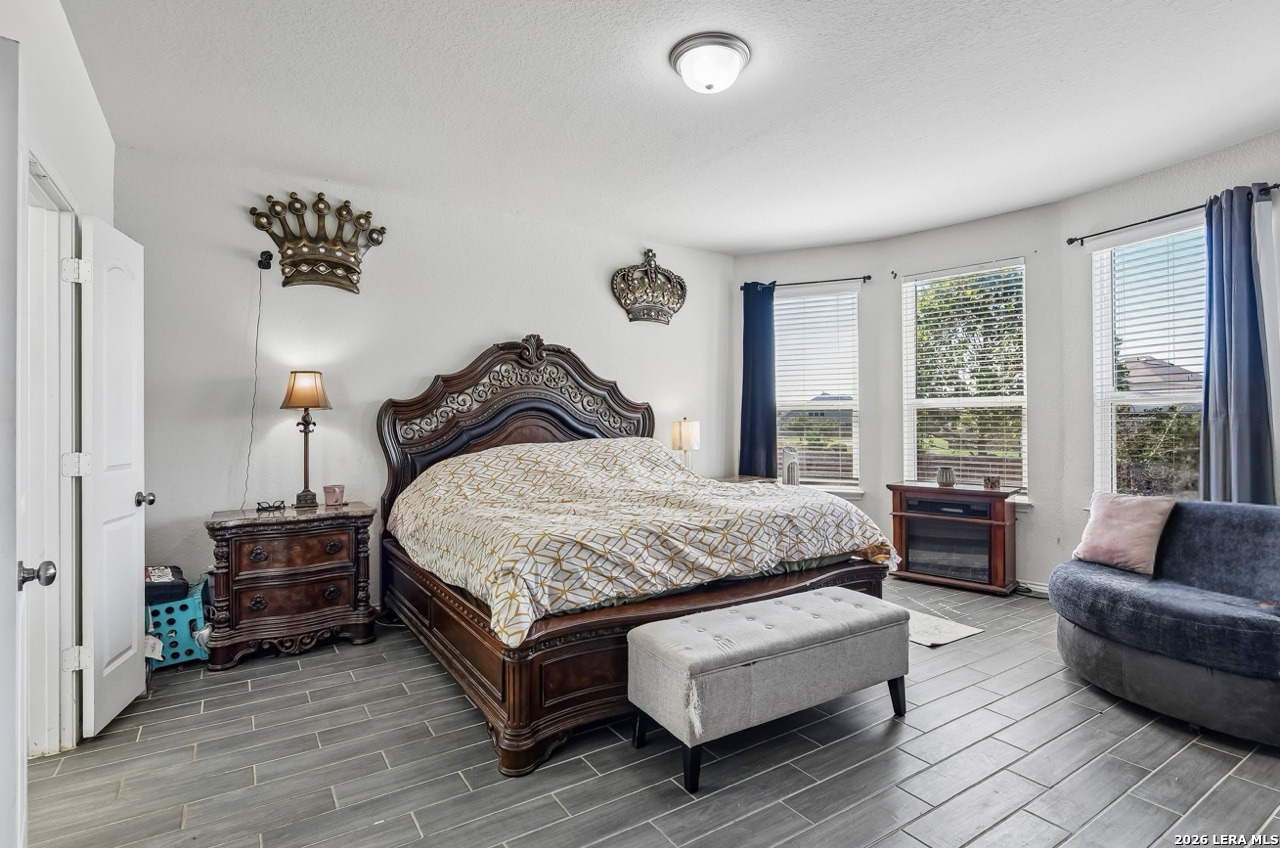 10727 Lone Ranger, San Antonio, TX 78254