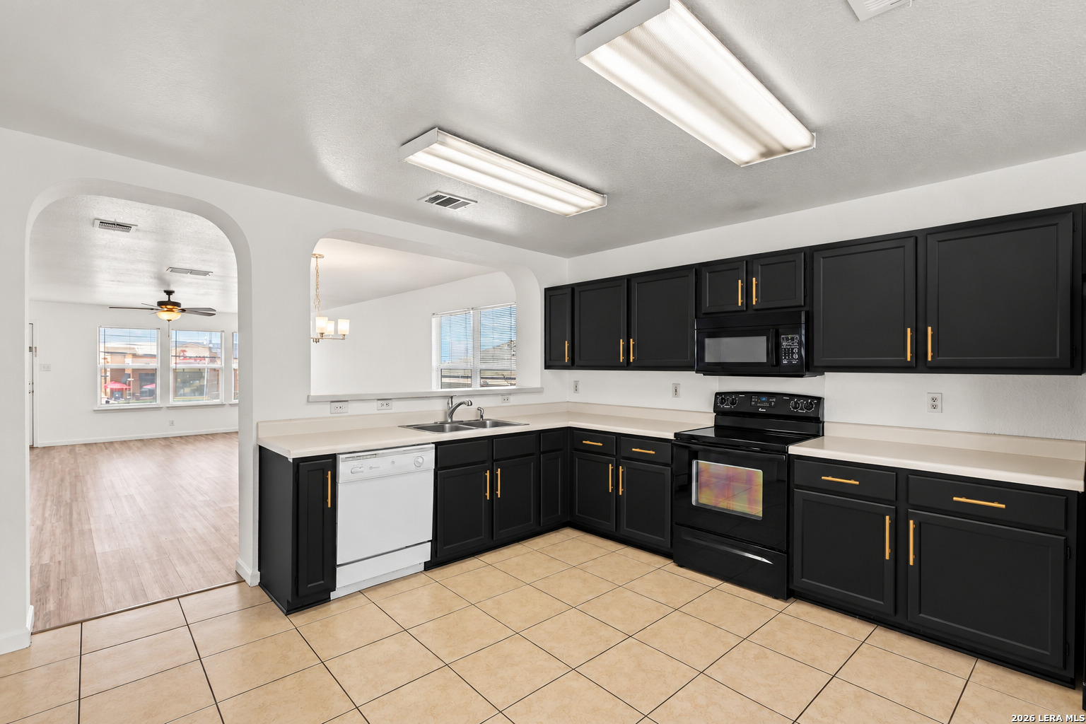 10710 Diamond Rock, San Antonio, TX 78251
