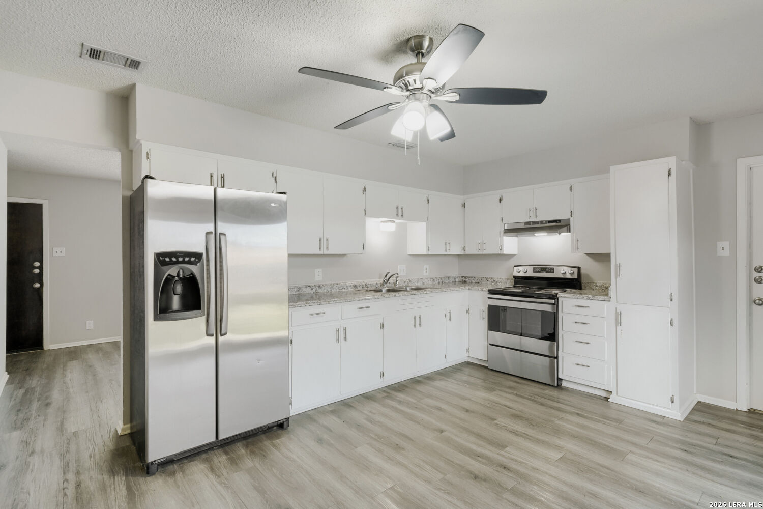 318 BALBOA DR, Universal City, TX 78148
