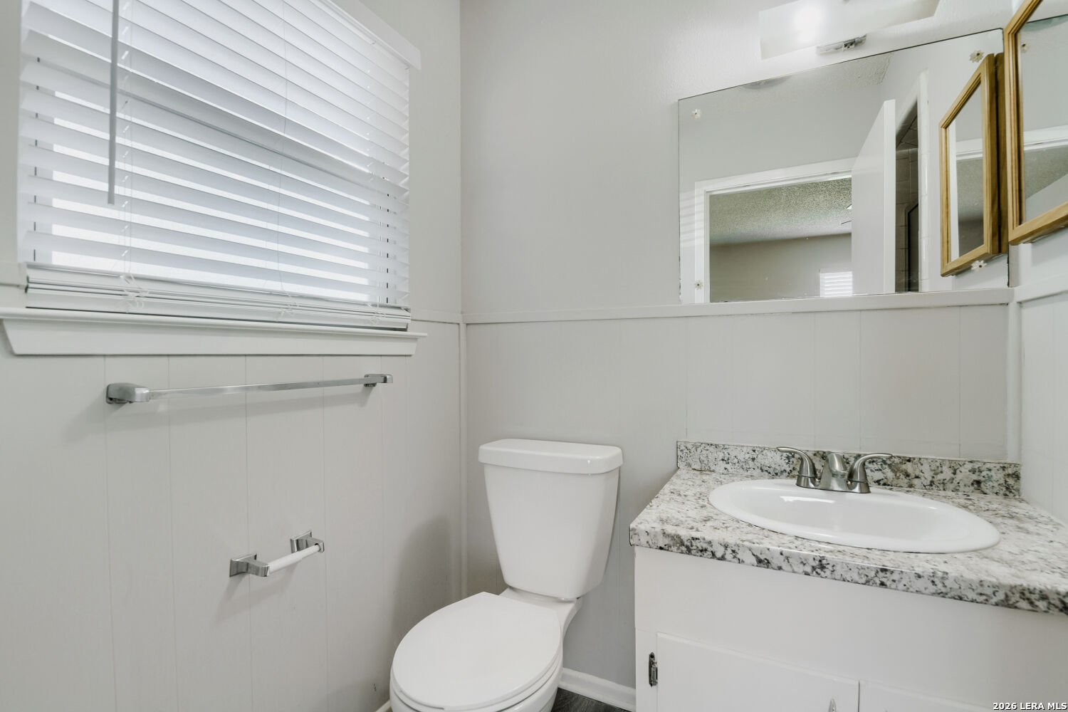318 BALBOA DR, Universal City, TX 78148