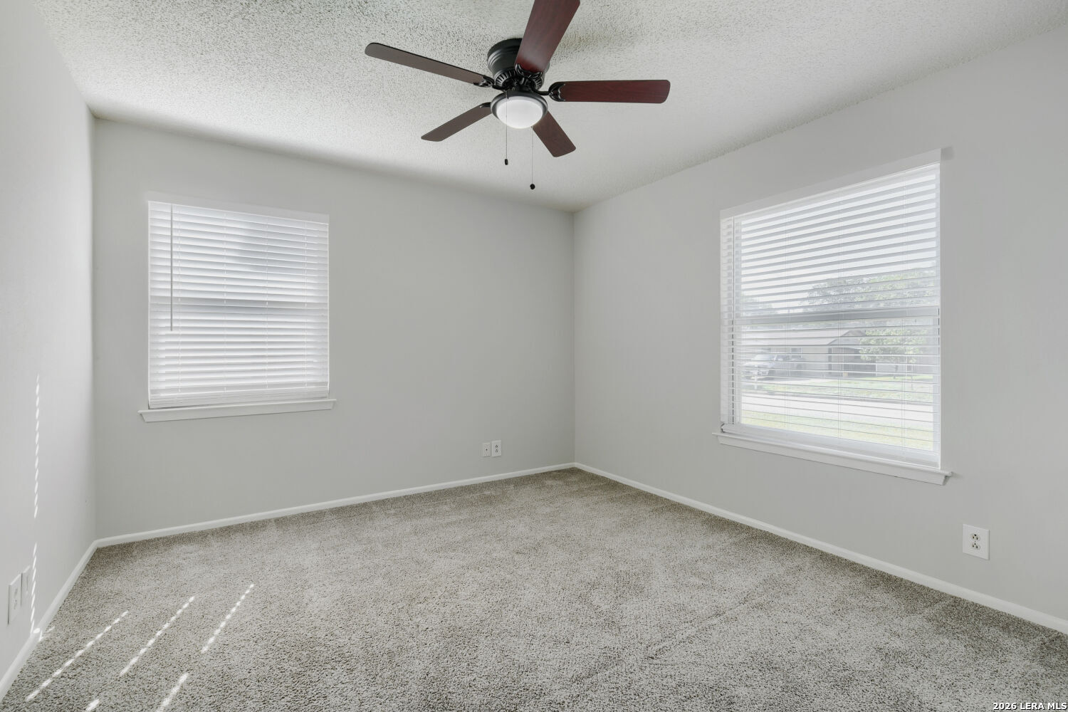 318 BALBOA DR, Universal City, TX 78148
