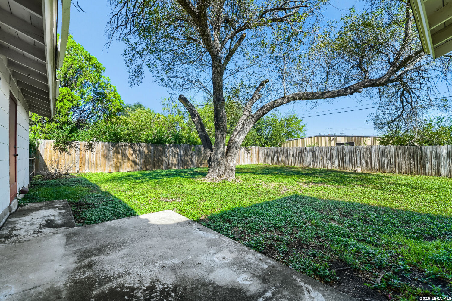 318 BALBOA DR, Universal City, TX 78148
