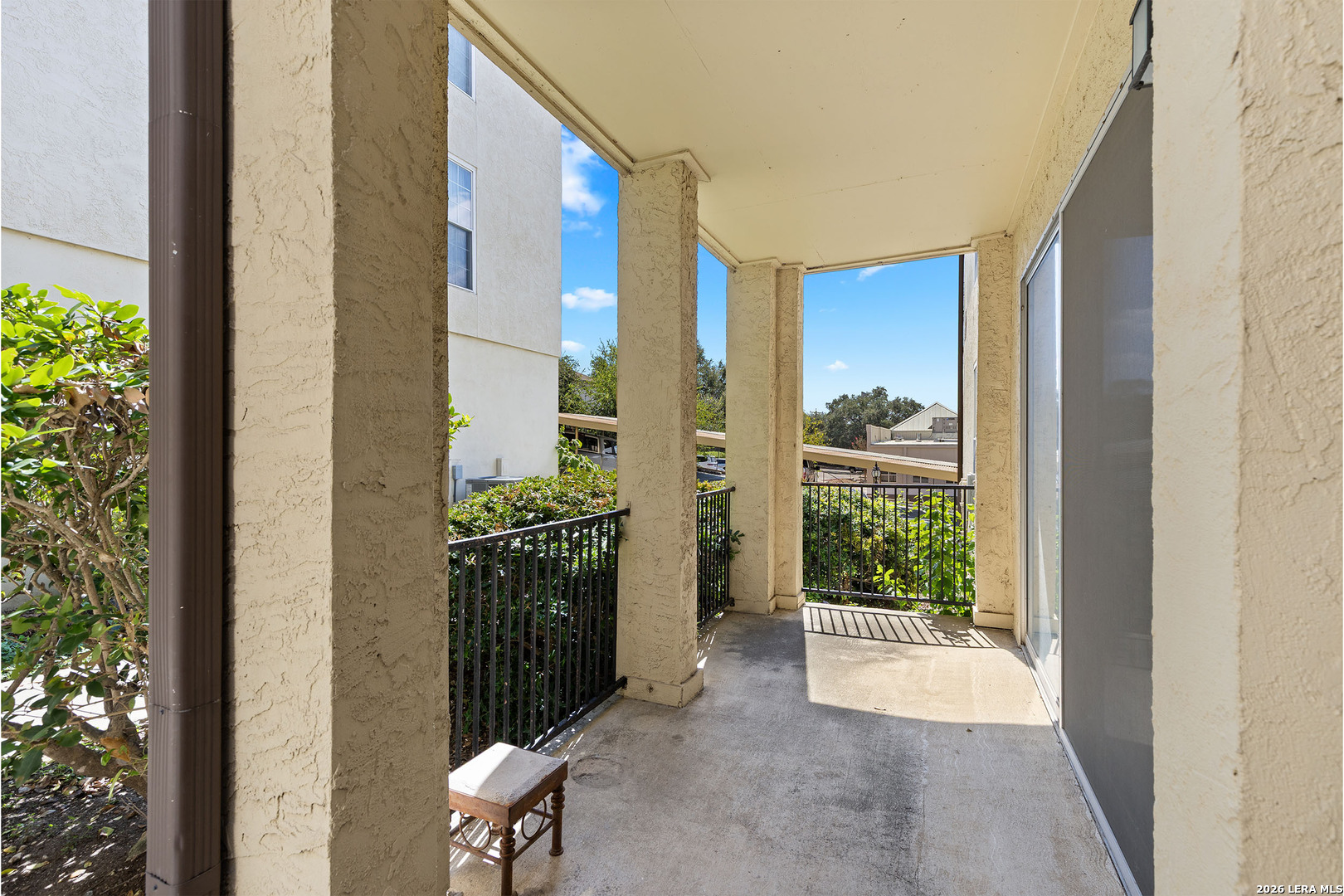 8702 Village Dr., #406, San Antonio, TX 78217
