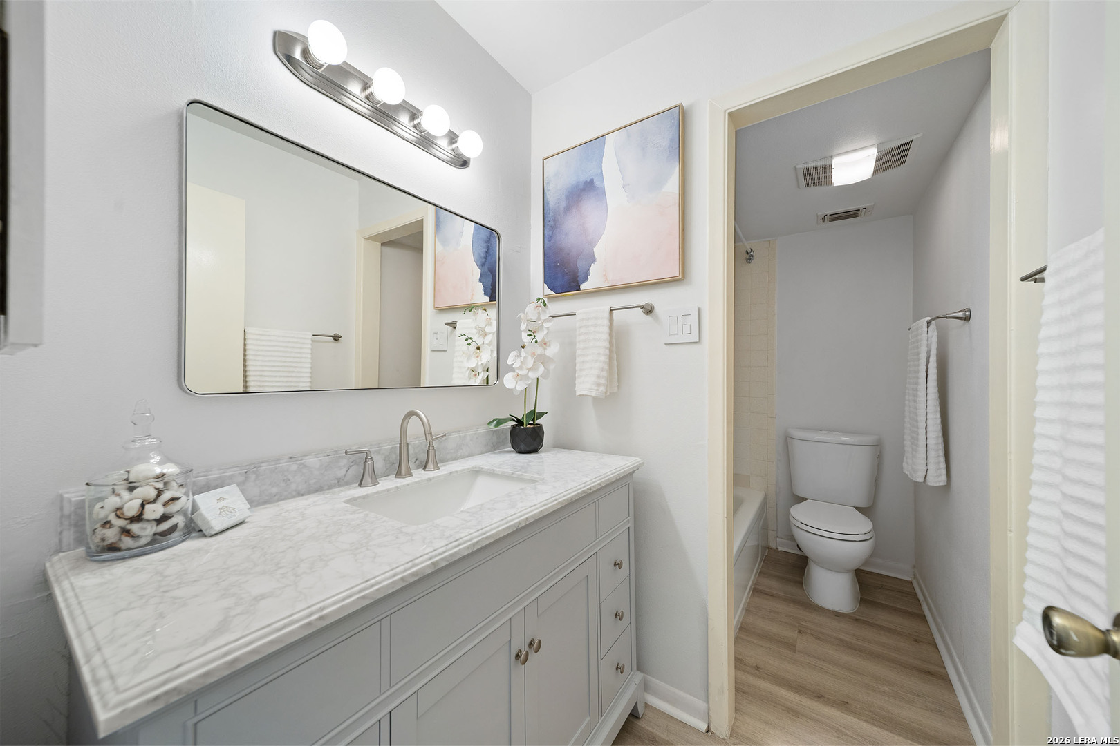 8702 Village Dr., #406, San Antonio, TX 78217