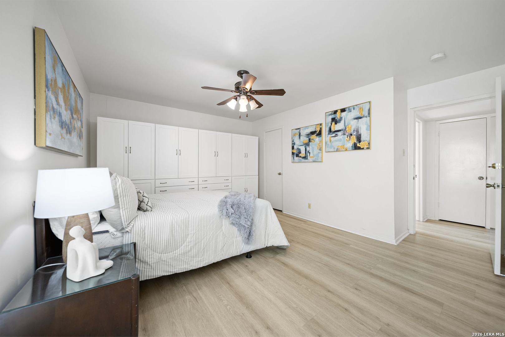 8702 Village Dr., #406, San Antonio, TX 78217