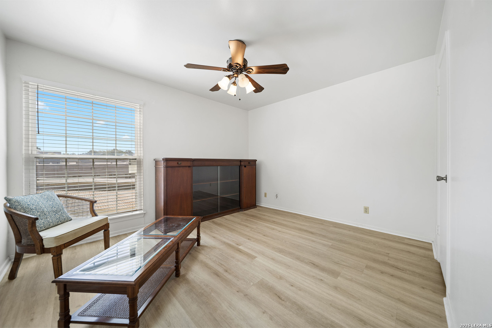 8702 Village Dr., #406, San Antonio, TX 78217
