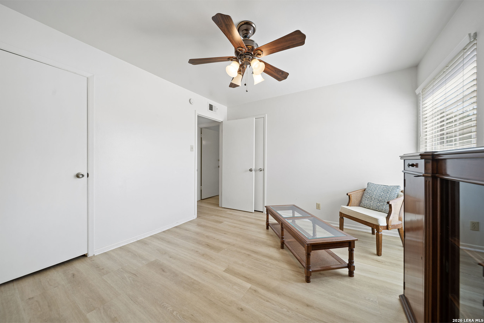 8702 Village Dr., #406, San Antonio, TX 78217