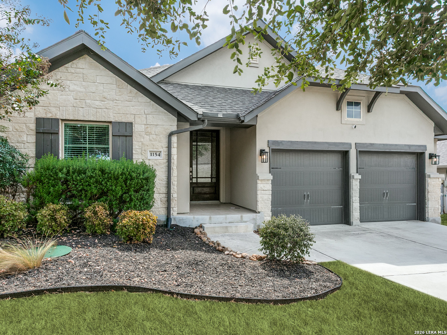 Photo 1 of Single family home for sale at 1154 Thicket Ln, New Braunfels, TX 78132 | MLS# 2022812 | Listing updated on 2026-10-10