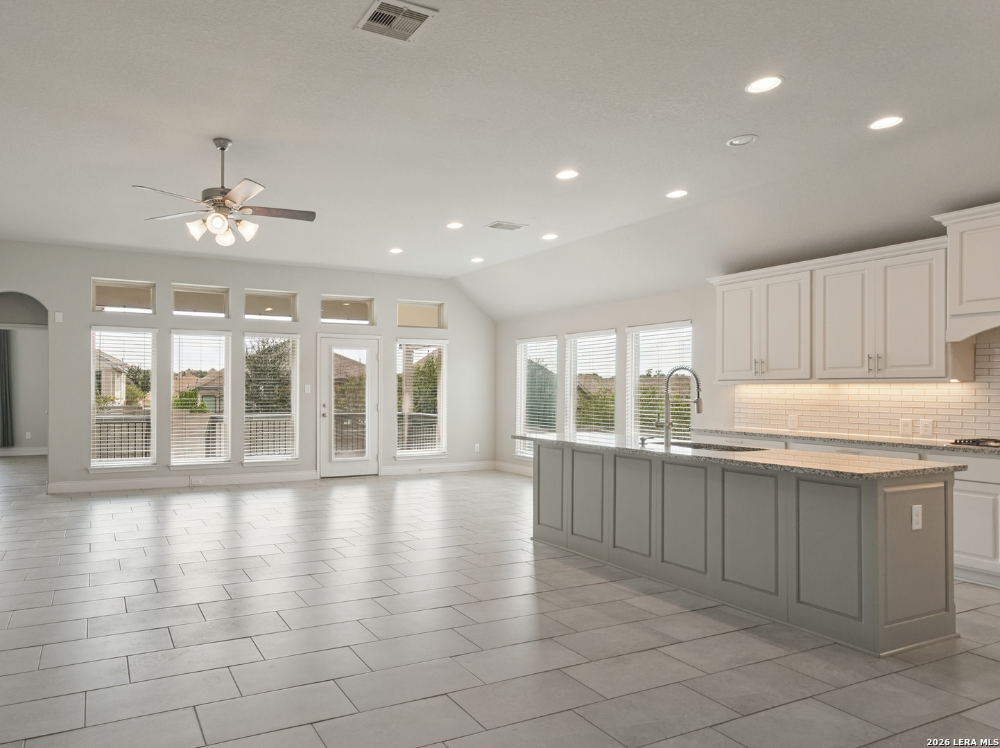 Photo 4 of Single family home for sale at 1154 Thicket Ln, New Braunfels, TX 78132 | MLS# 2022812 | Listing updated on 2026-10-10