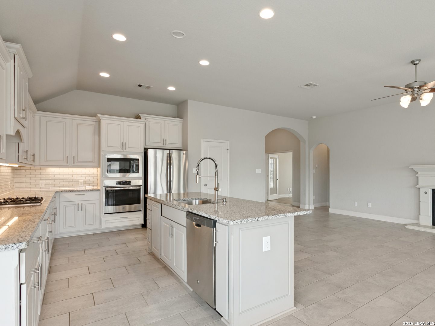 1154 THICKET LN, New Braunfels, TX 78132