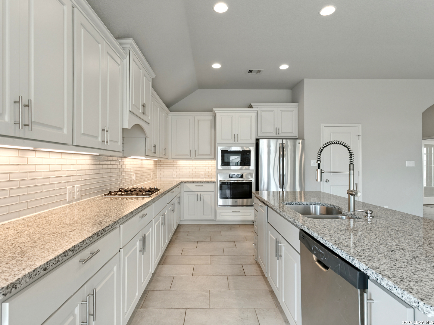 1154 THICKET LN, New Braunfels, TX 78132
