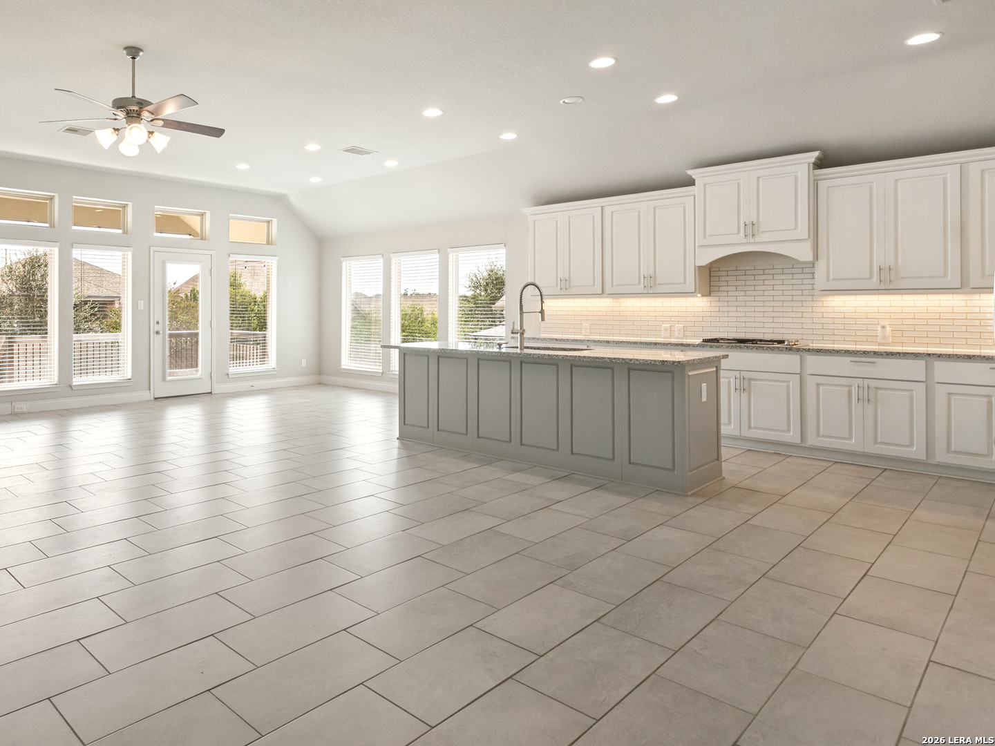 1154 THICKET LN, New Braunfels, TX 78132