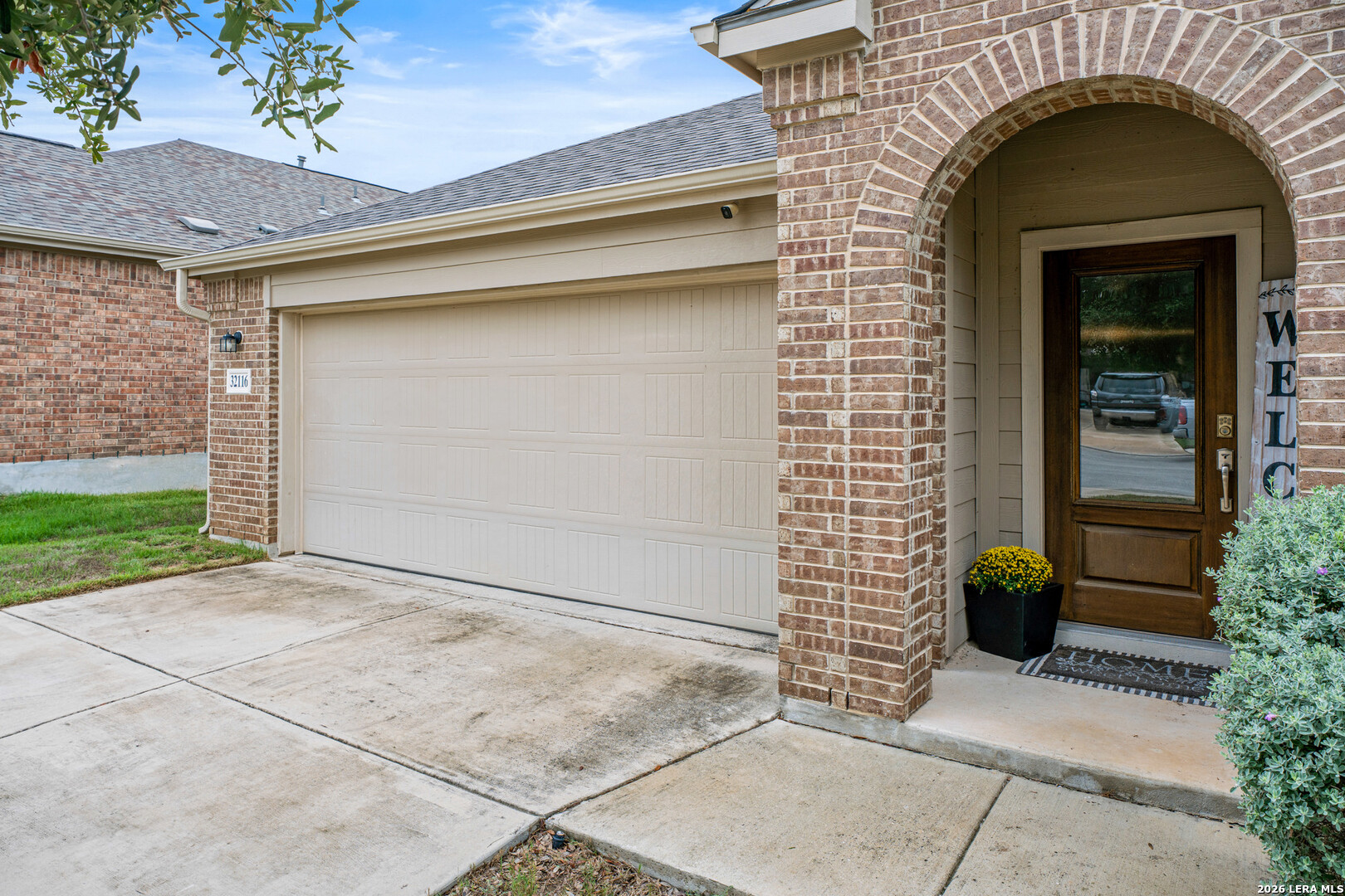 Photo 3 of Single family home for sale at 32116 Camellia Bnd, Bulverde, TX 78163 | MLS# 2022160 | Listing updated on 2026-10-10