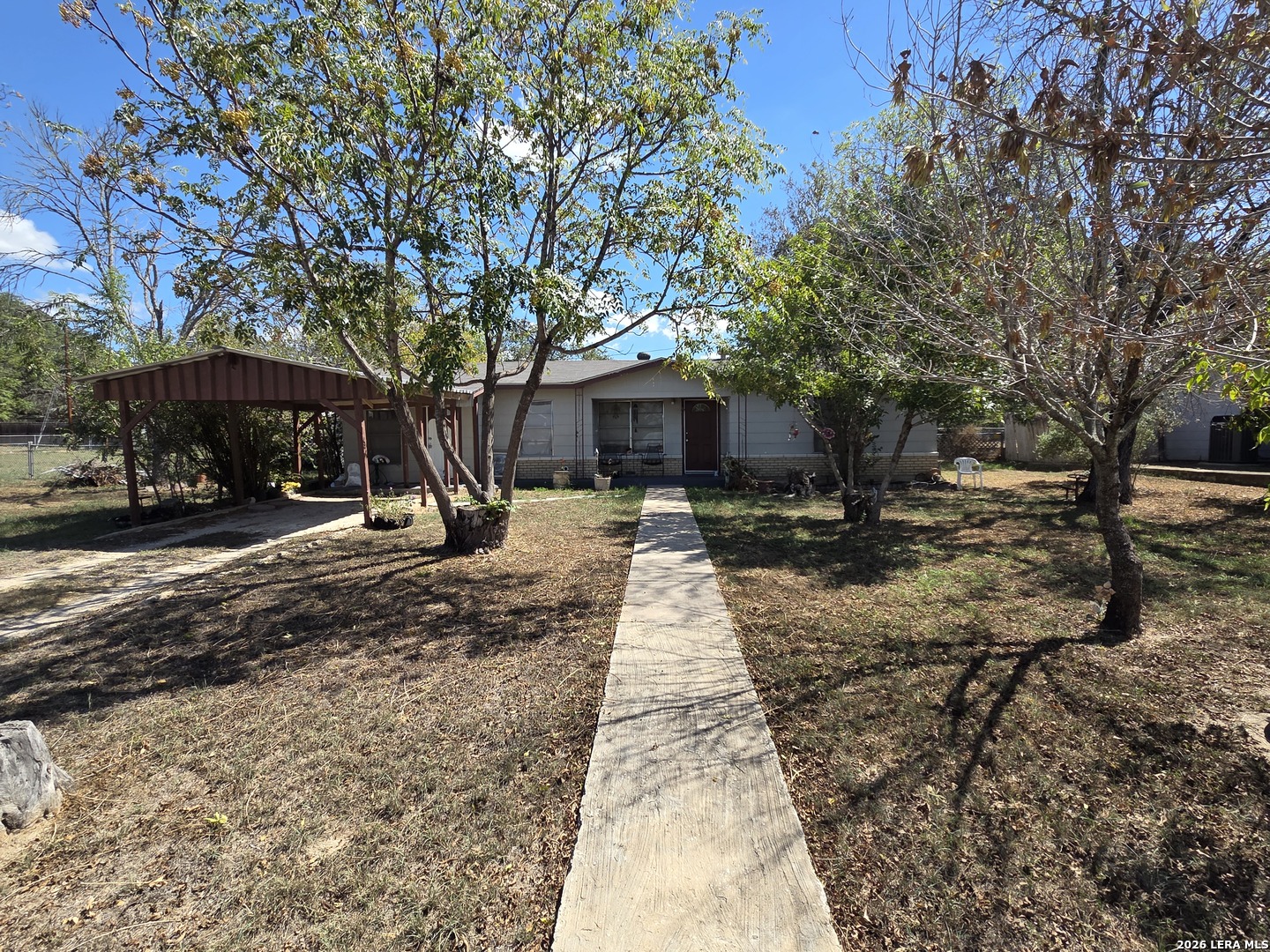 Property photo for 607 HICKORY HWY, Devine, TX