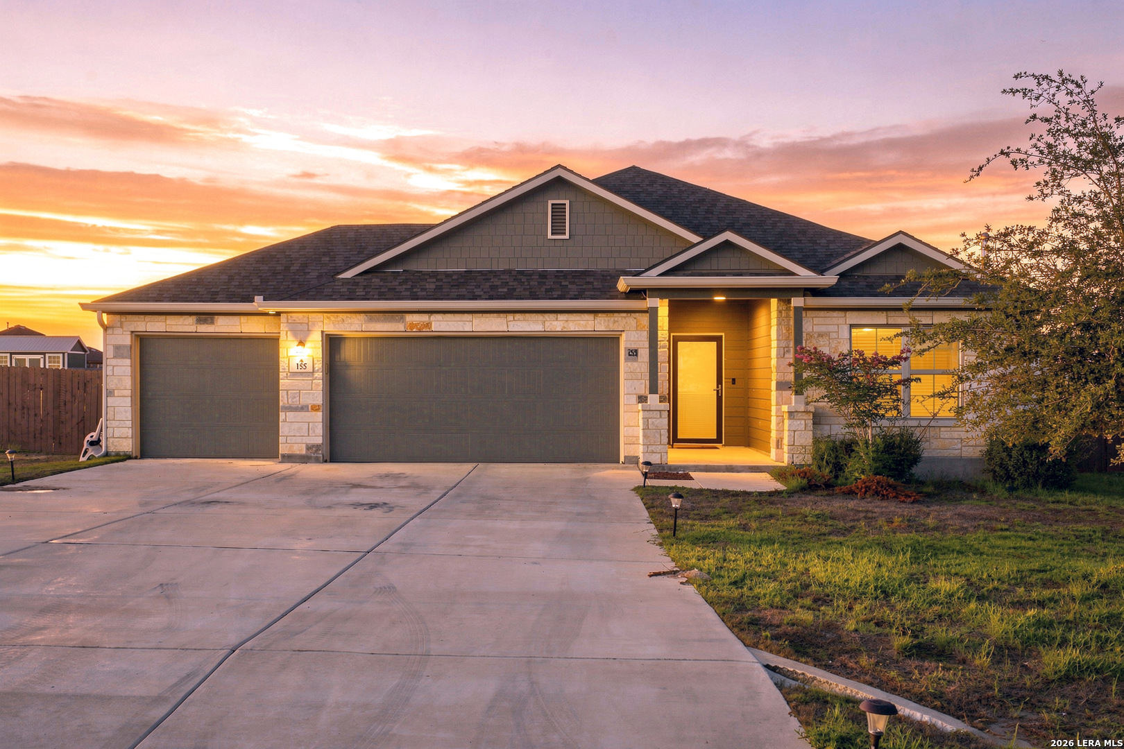 Property photo for 155 ARCHED OAK LOOP, Floresville, TX