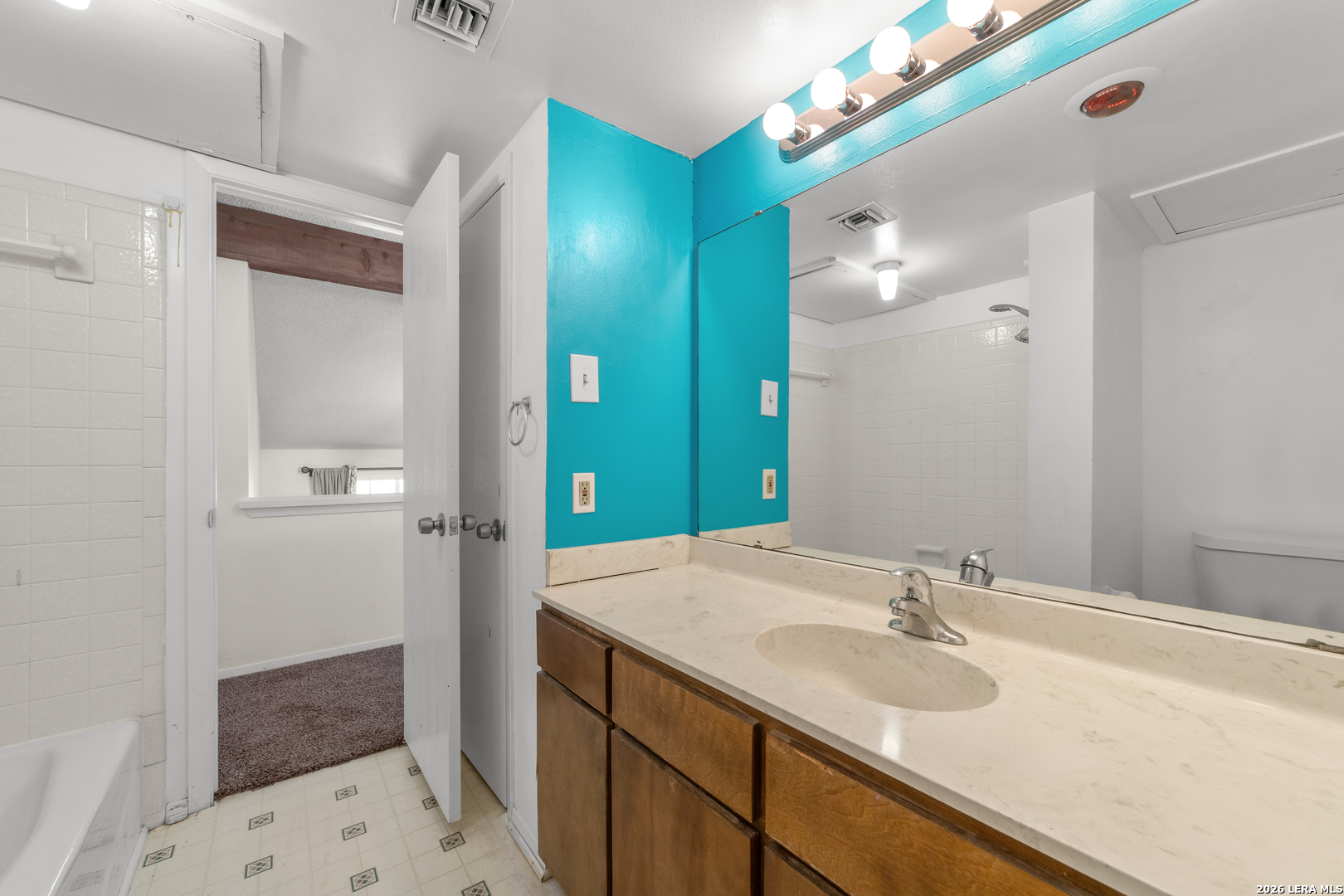 1950-B Leslie Dr., #B, Kerrville, TX 78028
