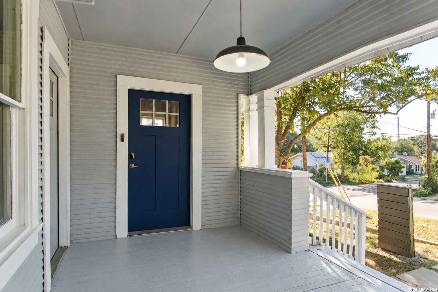 Photo 3 of Single family home for sale at 801 W Mistletoe Ave, San Antonio, TX 78212 | MLS# 2022892 | Listing updated on 2026-10-11